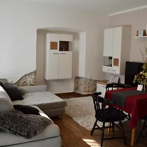 Appartamento Placa, Krizisce